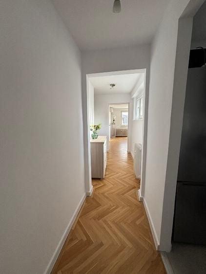 Apartament cu 2 camere decomandat, mobilat în Arcul de Triumf