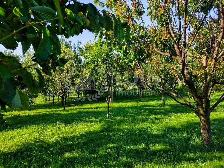 Casă individuală cu 2 camere cu Teren 2382 Mp în Aiton