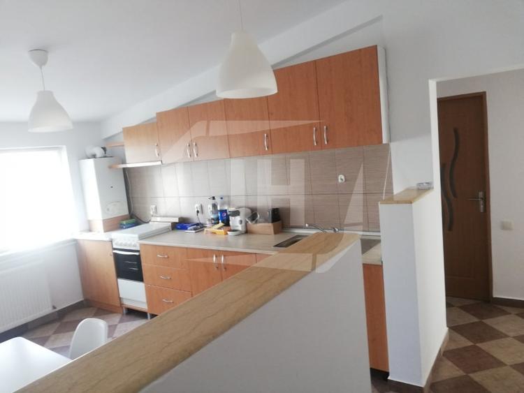 Apartament cu 2 camere decomandat, mobilat în Între Lacuri
