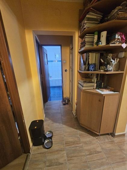 Apartament cu 3 camere decomandat în 1 Mai