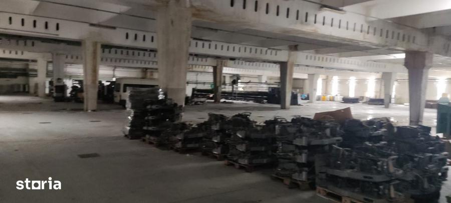 Spațiu comercial, de 1,450 mp, în Central