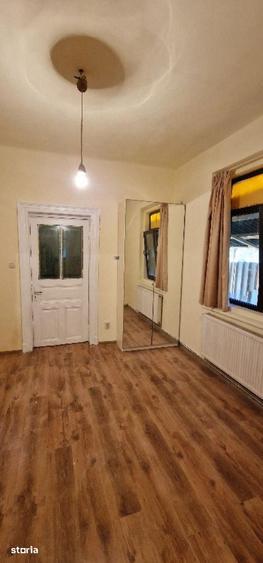 Casă cu 2 camere cu Teren 75 Mp în Iancului