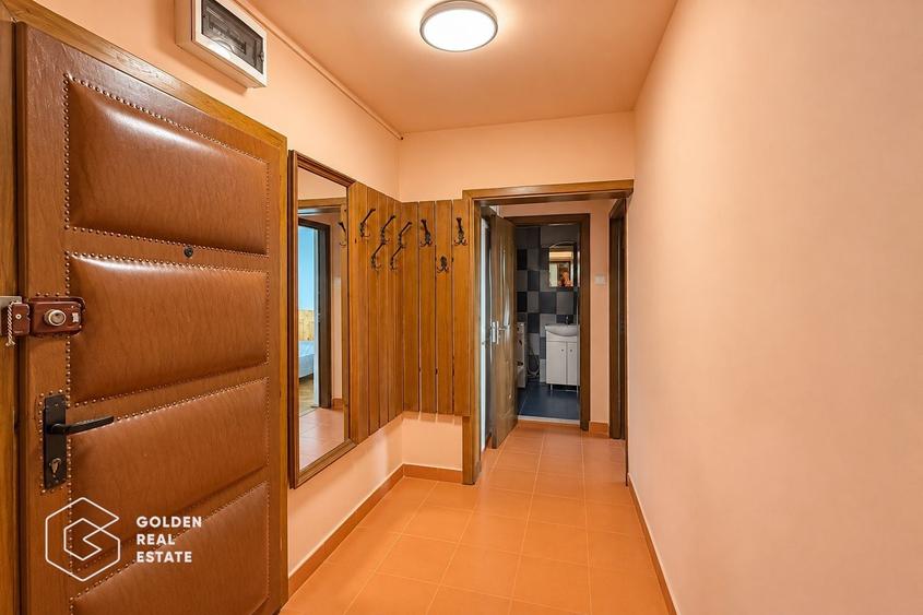 Apartament cu 4 camere semidecomandat, mobilat în Micălaca