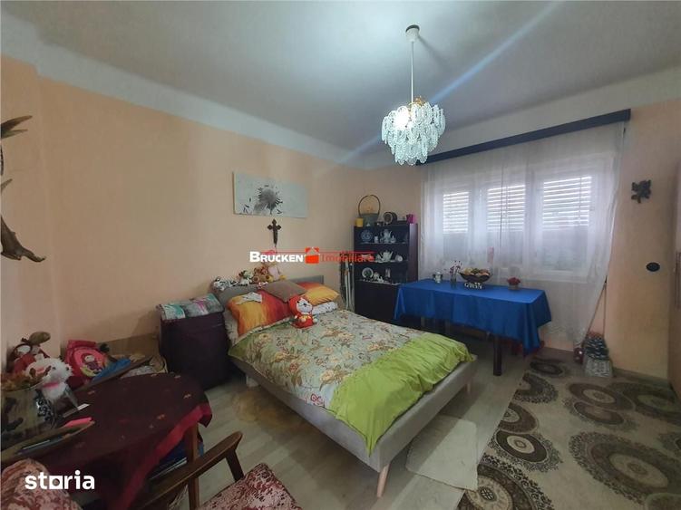 Casă cu 2 camere cu Teren 500 Mp în Central