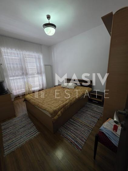 Casă individuală cu 12 camere cu Canalizare în Central