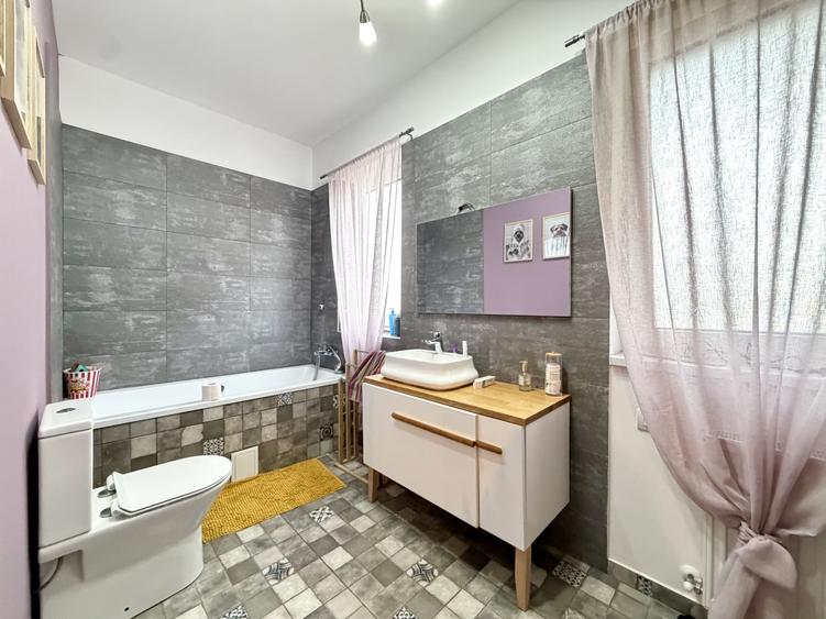 Duplex cu 4 camere cu Teren 320 Mp în Dumbrăvița