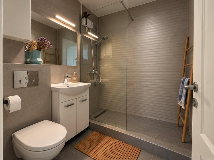 Apartament cu 2 camere decomandat, mobilat în Moșilor