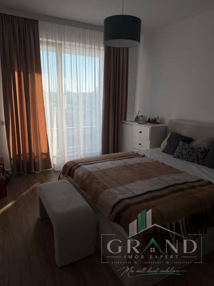 Apartament cu 2 camere semidecomandat, mobilat în Între Lacuri