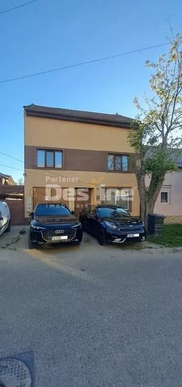 Casă individuală cu 6 camere cu Piscina în Dâmbovița