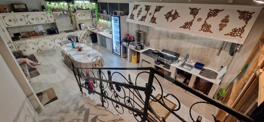 Casa exclusivistă cu 4 dormitoare, 390 mp utili, zona Calea Moldovei - 11