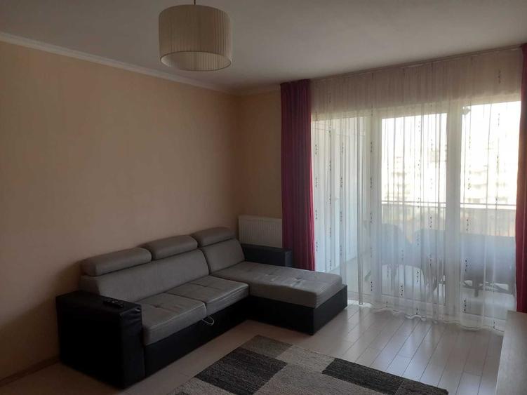 Apartament cu 2 camere decomandat în Exterior Vest