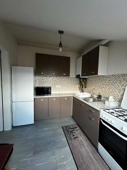 Apartament cu 2 camere decomandat în Dumbrăvița