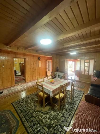 Casă cu 7 camere cu Teren 2544 Mp în Cicârlău