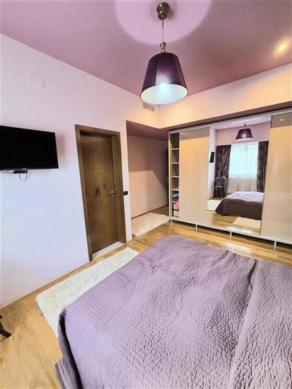 Apartament cu 3 camere semidecomandat, mobilat în Faleza Nord