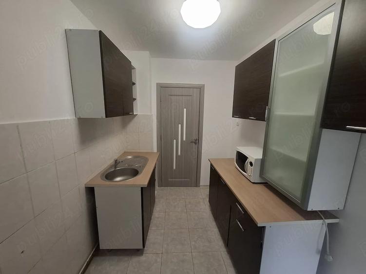 Apartament cu 3 camere nedecomandat în Șagului