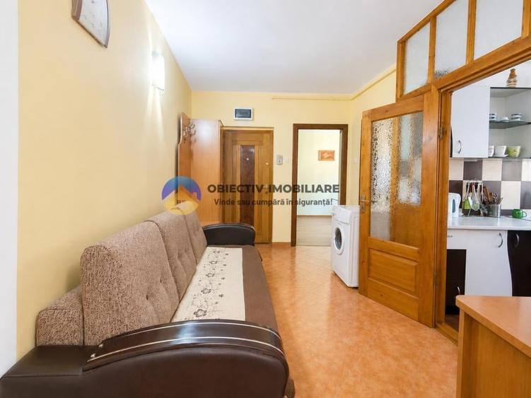 Apartament cu 2 camere decomandat în Central