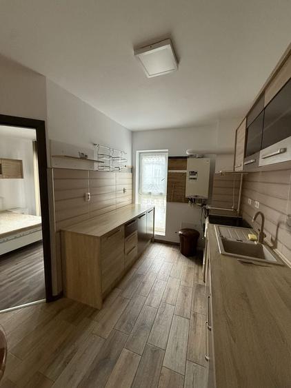 Apartament cu 2 camere decomandat în Florești