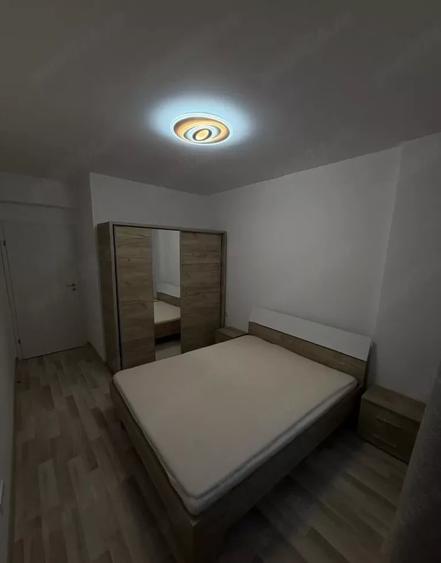 Apartament cu 2 camere decomandat, mobilat în Theodor Pallady