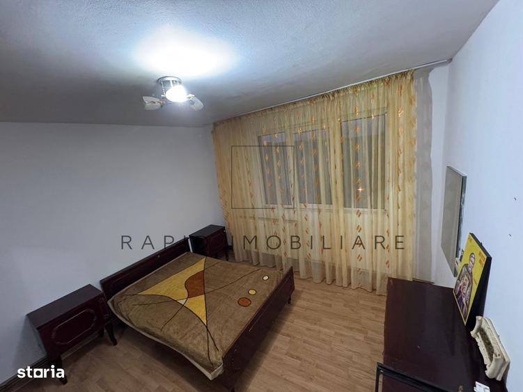 Apartament cu 3 camere decomandat în Micro 13