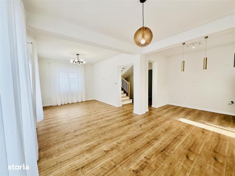 Casă cu 3 camere cu Teren 470 Mp în Tălmaciu