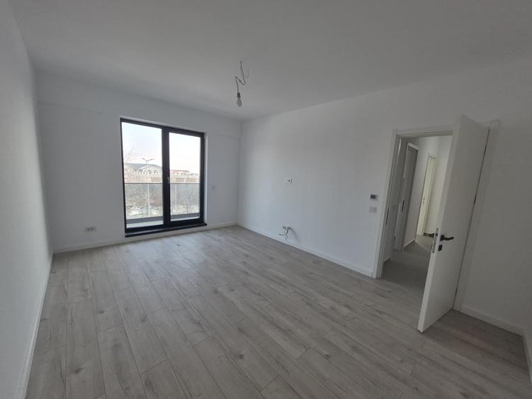 Apartament cu 3 camere decomandat în Galata