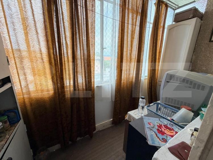 Apartament cu 2 camere decomandat, mobilat în Cugir