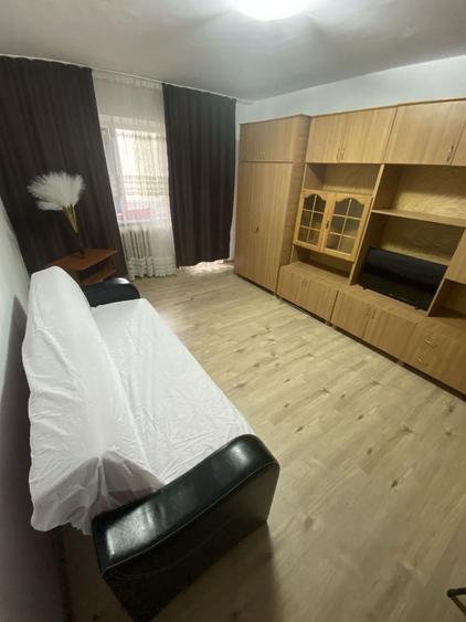 Garsonieră decomandată în Lujerului