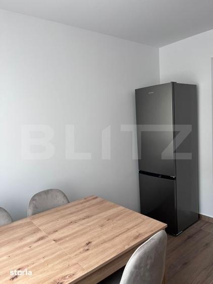 Apartament cu 4 camere decomandat în George Enescu