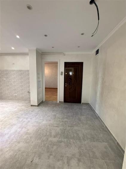 Apartament cu 2 camere decomandat în Nicolina
