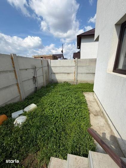 Casă cu 3 camere cu Canalizare în Central