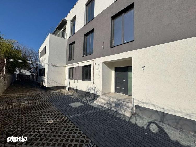 Casă cu 5 camere cu Teren 265 Mp în Chitila