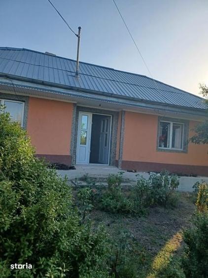 Casă cu 3 camere cu Teren 150 Mp în Central