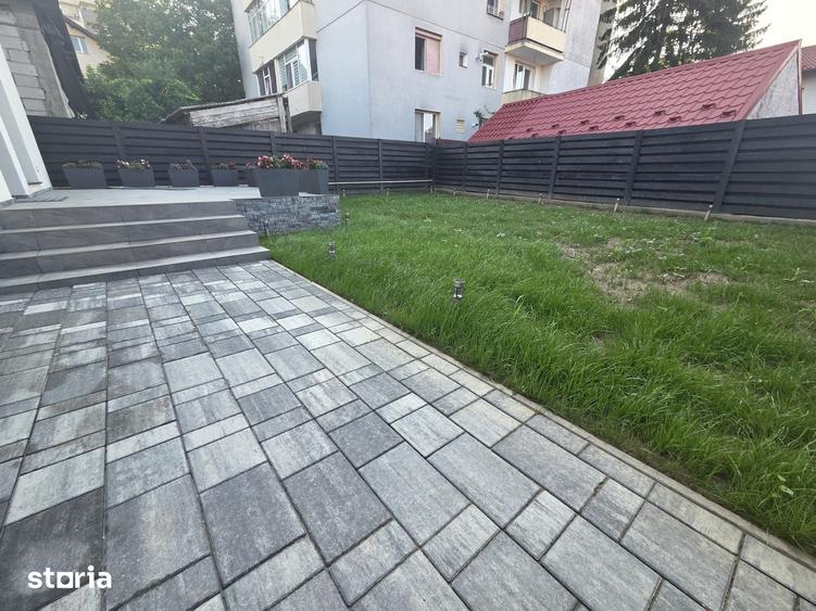 Casă cu 6 camere cu Teren 456 Mp în Mărășești