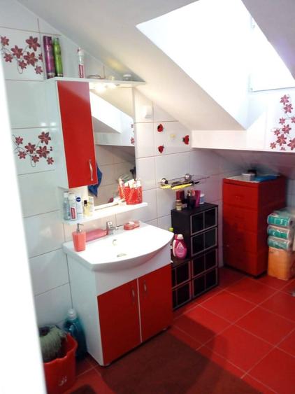 Apartament cu 3 camere decomandat în Nord