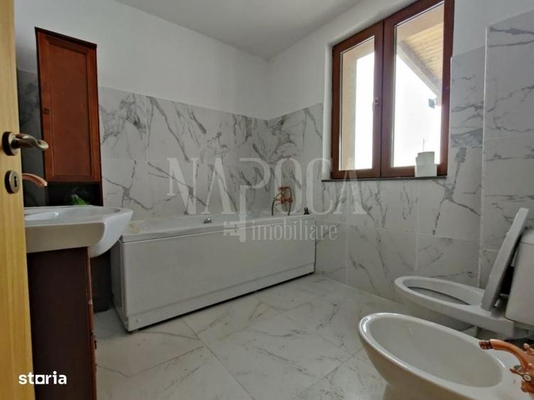 Casă cu 4 camere în Sânnicoară