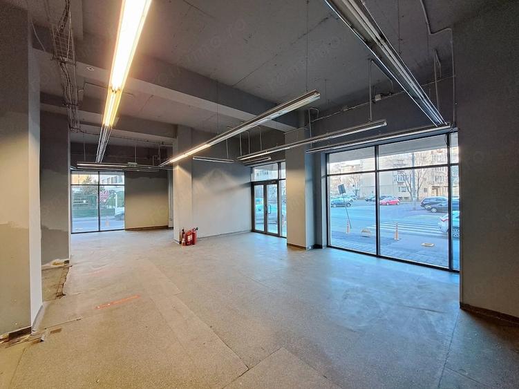 Spațiu comercial, de 143.03 mp, în Vitan