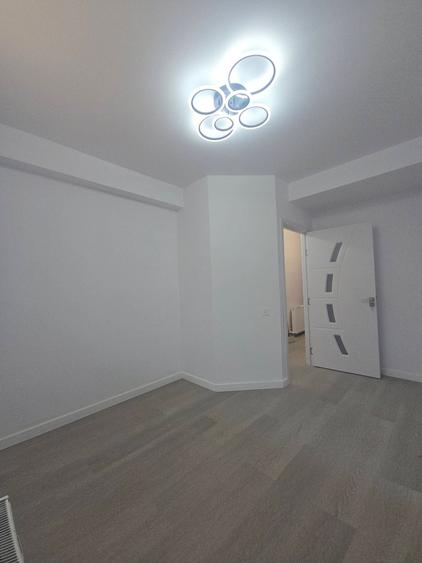 Apartament cu 2 camere decomandat în Dobroești