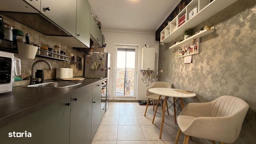 Apartament cu 2 camere decomandat în Central — fotografia 1