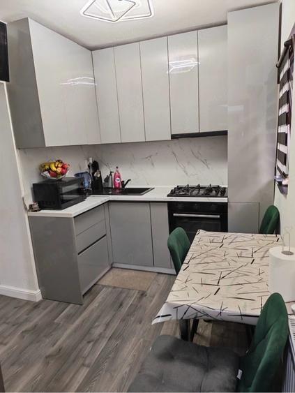 Apartament cu 2 camere decomandat în Exterior Vest
