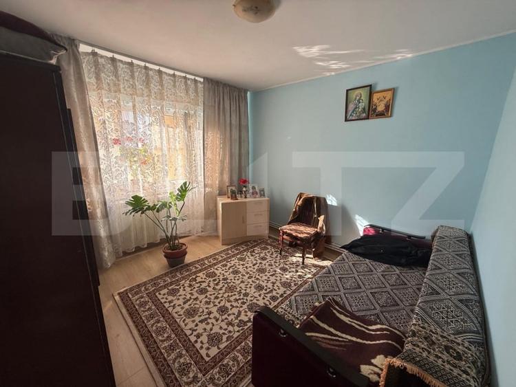 Apartament de 3 camere, 71 mp, zona Nicolina 2 - 6