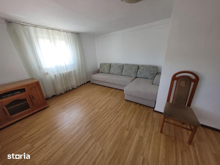 Casă cu 10 camere cu Teren 203 Mp în Rahova