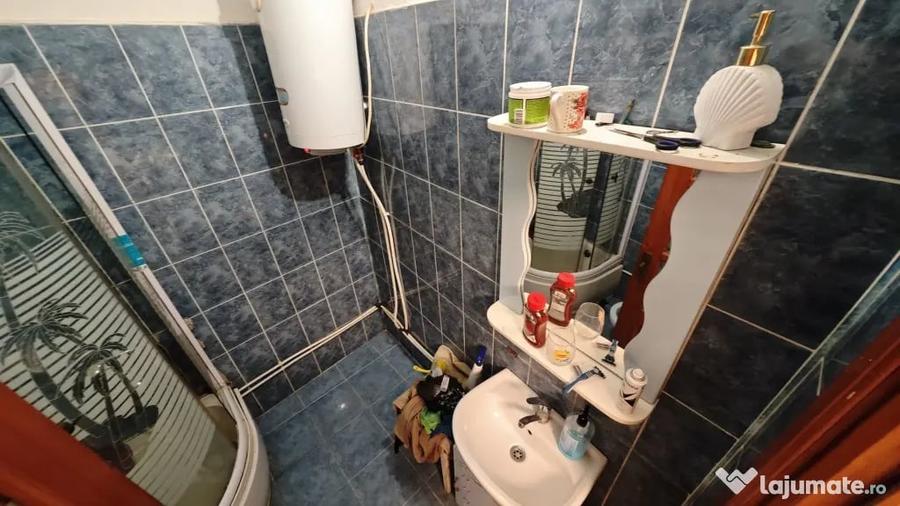 Garsonieră decomandată în Central
