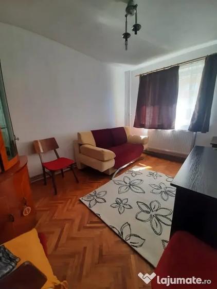 Inchiriez apartament 3 camere - 3