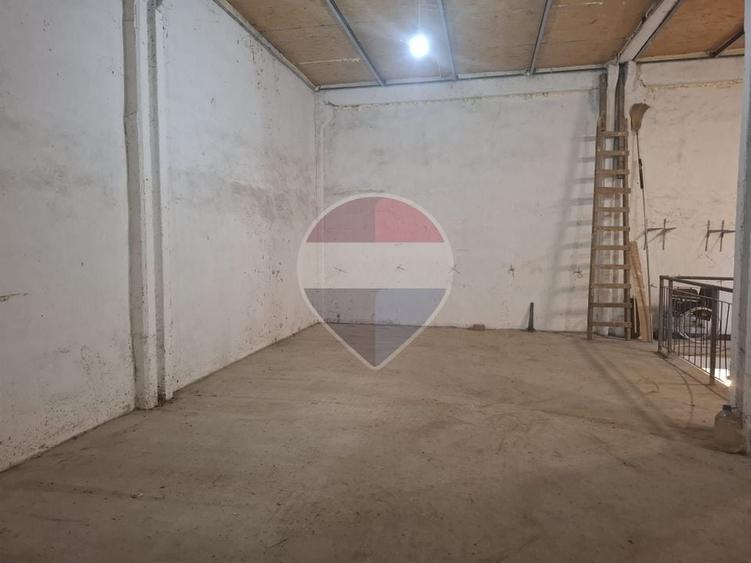 Spațiu industrial, de 375 mp, în 23 August (Cațelul)