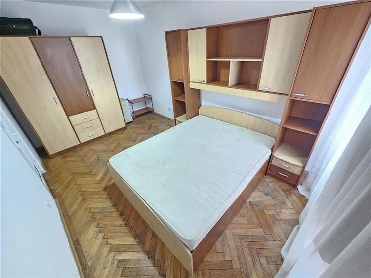 Apartament cu 2 camere semidecomandat în Cornișa
