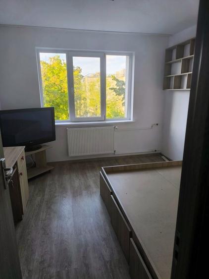 Inchiriez apartament 2 camere , metrou Titan - 3