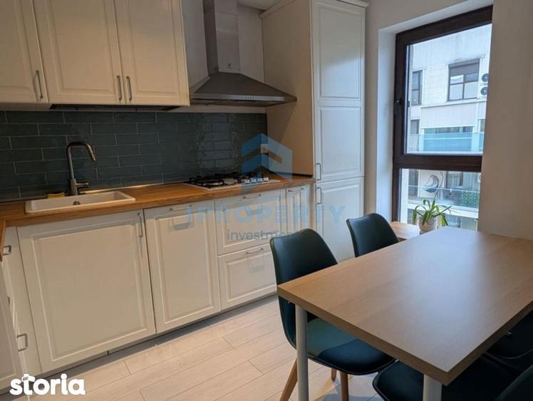 Apartament cu 3 camere în Drumul Taberei