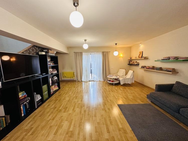 Duplex cu 5 camere cu Canalizare în Chiajna