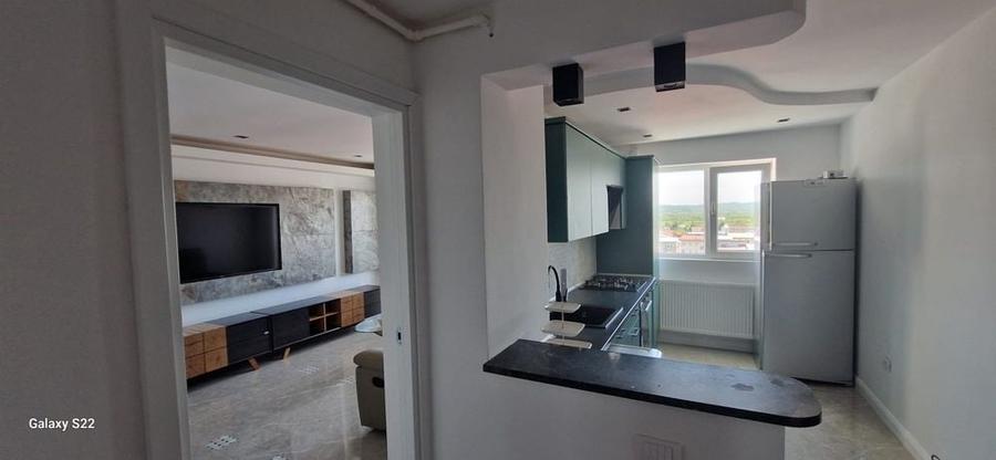 Apartament cu 3 camere decomandat în Ultracentral