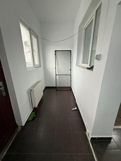 Garsonieră decomandată în Calea Severinului